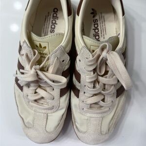 Adidas Samba OG Shoes creme brown